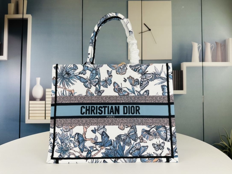 Dior Shopping Bags